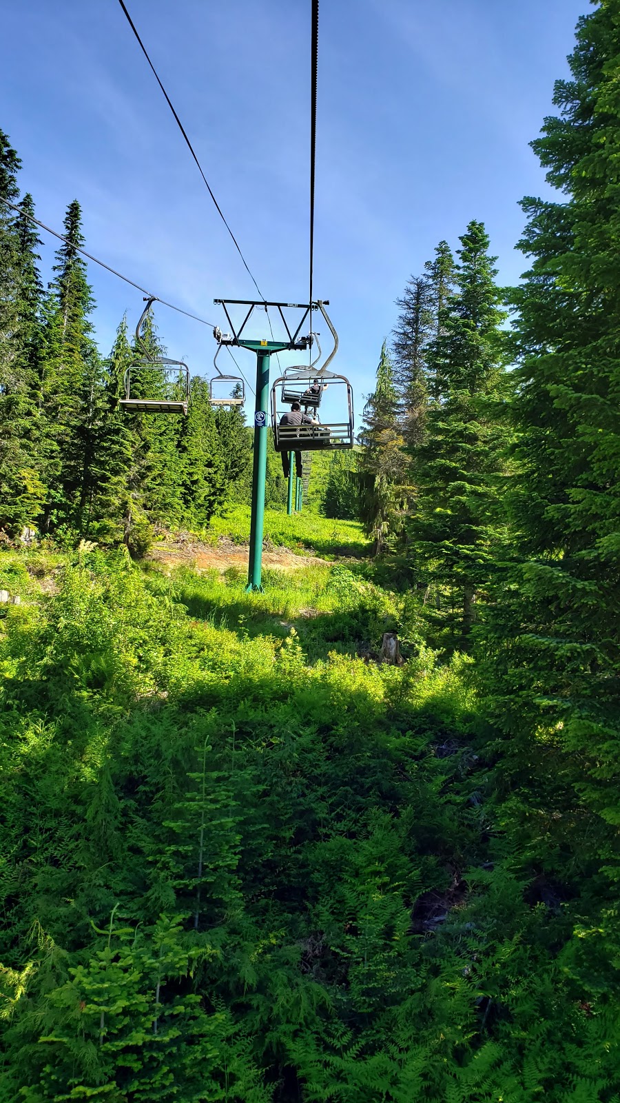Green Chair Lift - Sasquatch Mtn. Resort | 20955 Hemlock Valley Rd, Agassiz, BC V0M 1A1, Canada | Phone: (604) 797-4411