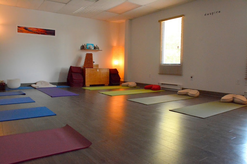 École De Yoga Shantaya De Sorel-Tracy | 201 Rue Robillard local 204, Sorel-Tracy, QC J3P 8C7, Canada | Phone: (450) 743-4566