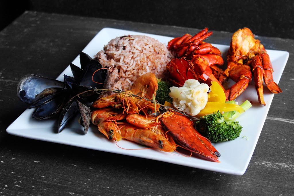 Central Bar & Grill | 2007 Lawrence Ave W, York, ON M9N 3V1, Canada | Phone: (416) 915-0508