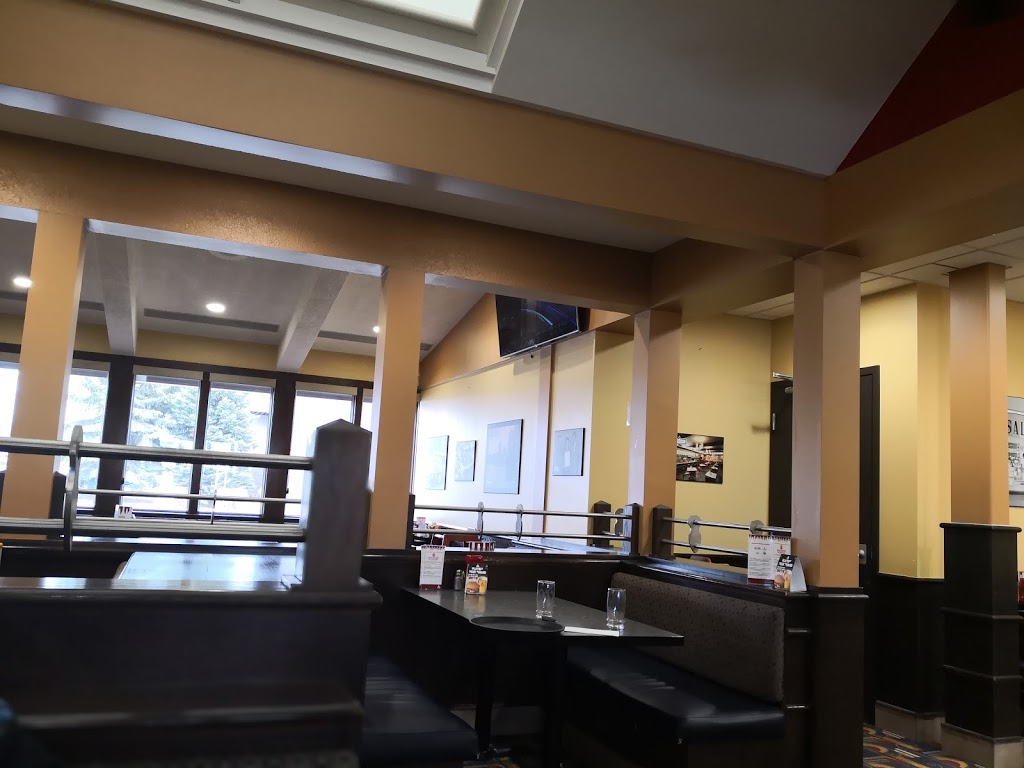 Salisbury House (Garden City) | 787 Leila Ave, Winnipeg, MB R2V 3J7, Canada | Phone: (204) 694-0931