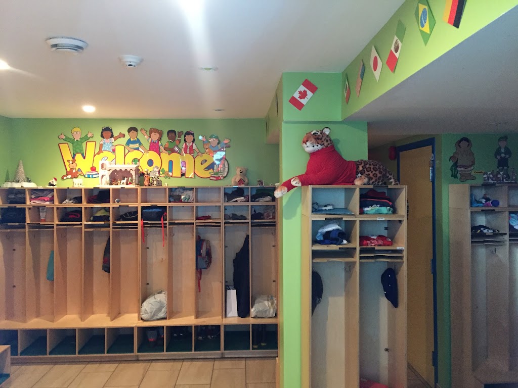 Nursery Educative Azul | 3129 Boulevard Lévesque O, Laval, QC H7V 1C6, Canada | Phone: (450) 934-4334
