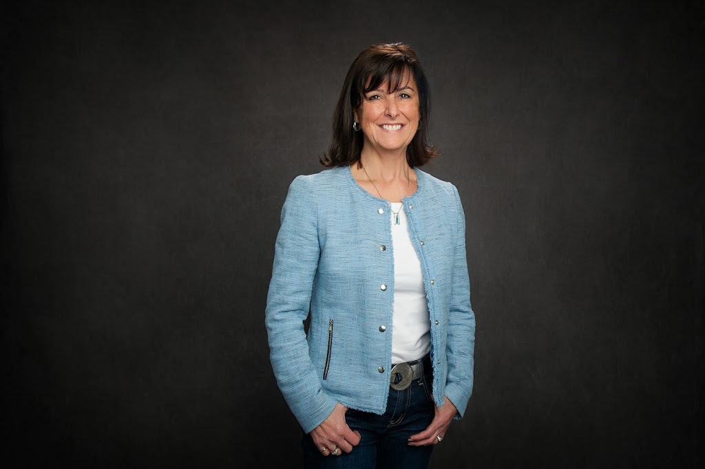 Lisa Bugler | 330 First St, Collingwood, ON L9Y 1B4, Canada | Phone: (705) 443-2766