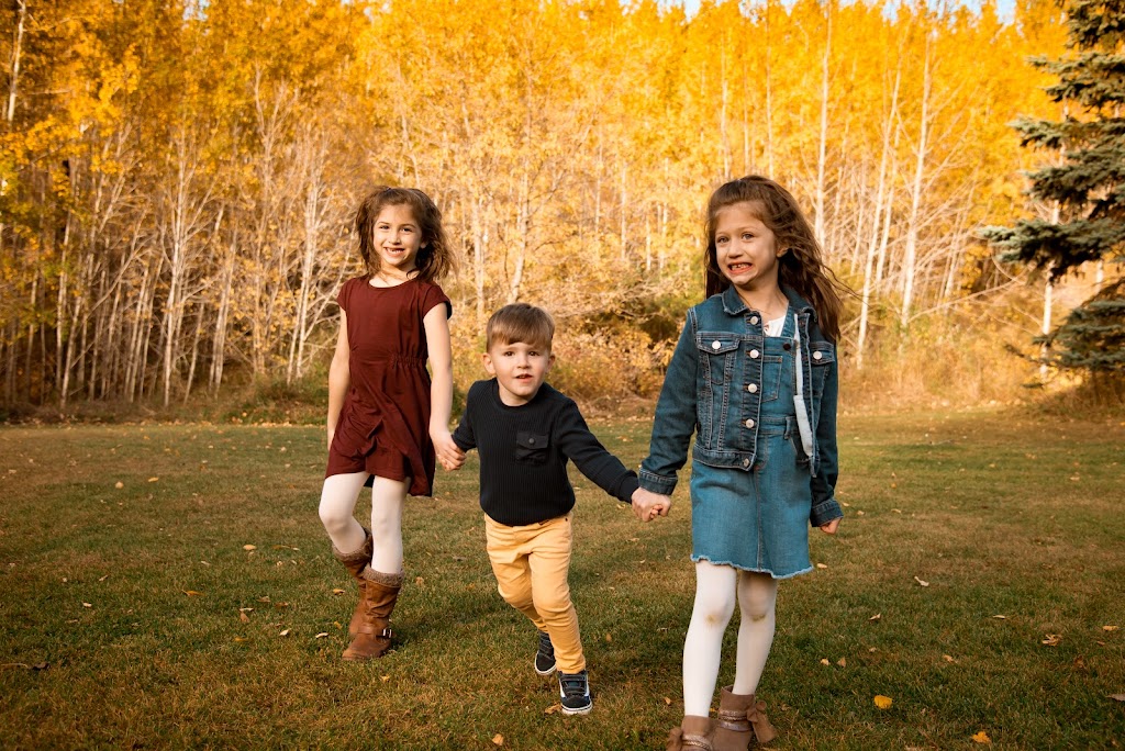 Marissa Hanna Photography | 100 Saskatchewan Ave W, Devon, AB T9G 1W1, Canada | Phone: (780) 305-1467