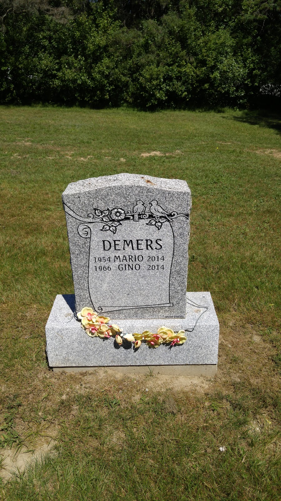 cimetiere | 13-19 Rue Vertu, Windsor, QC J1S 2M5, Canada