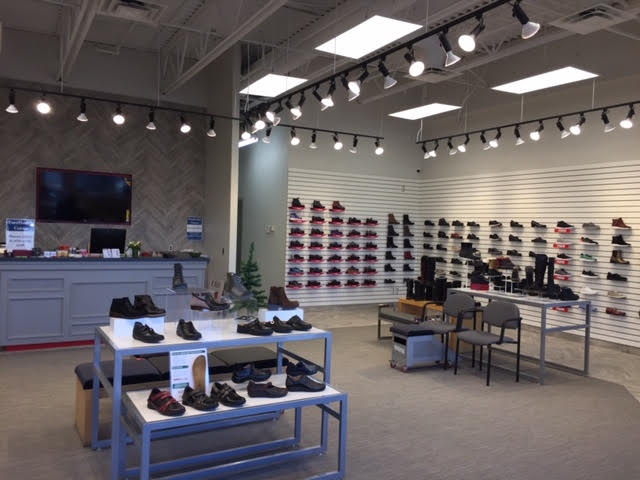 Canadian Footwear | Station Mall, 5005 Dalhousie Dr NW #173, Calgary, AB T3A 5R8, Canada | Phone: (403) 220-1118