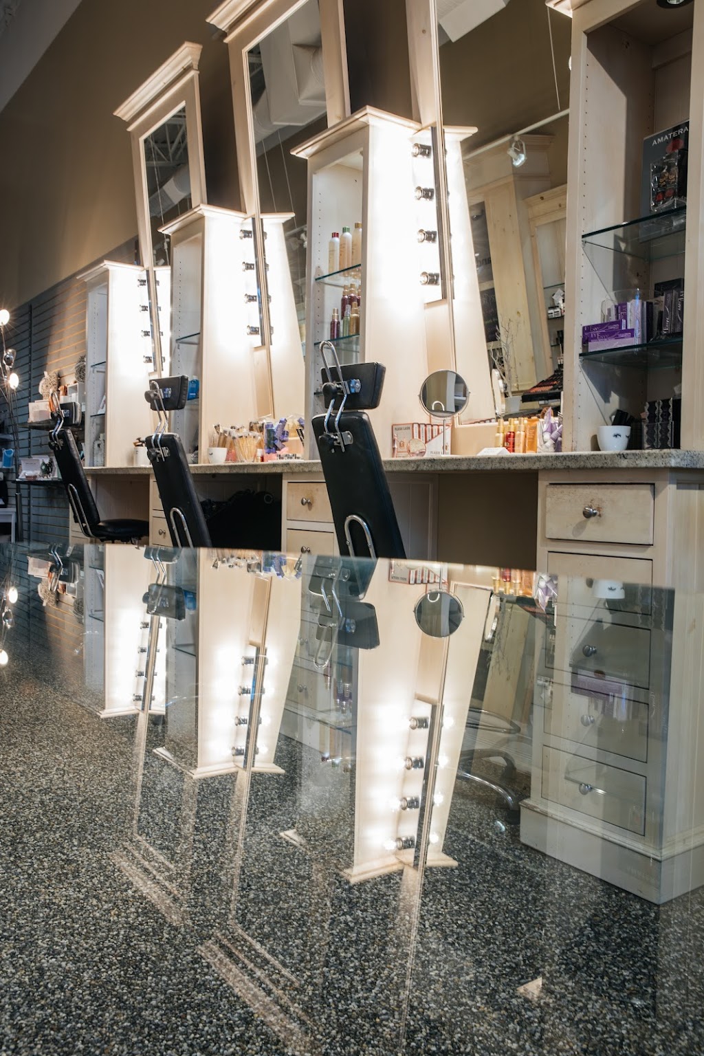 Evolution Beauty Bar | 2970 King George Blvd #11, Surrey, BC V4P 0E6, Canada | Phone: (604) 542-4782