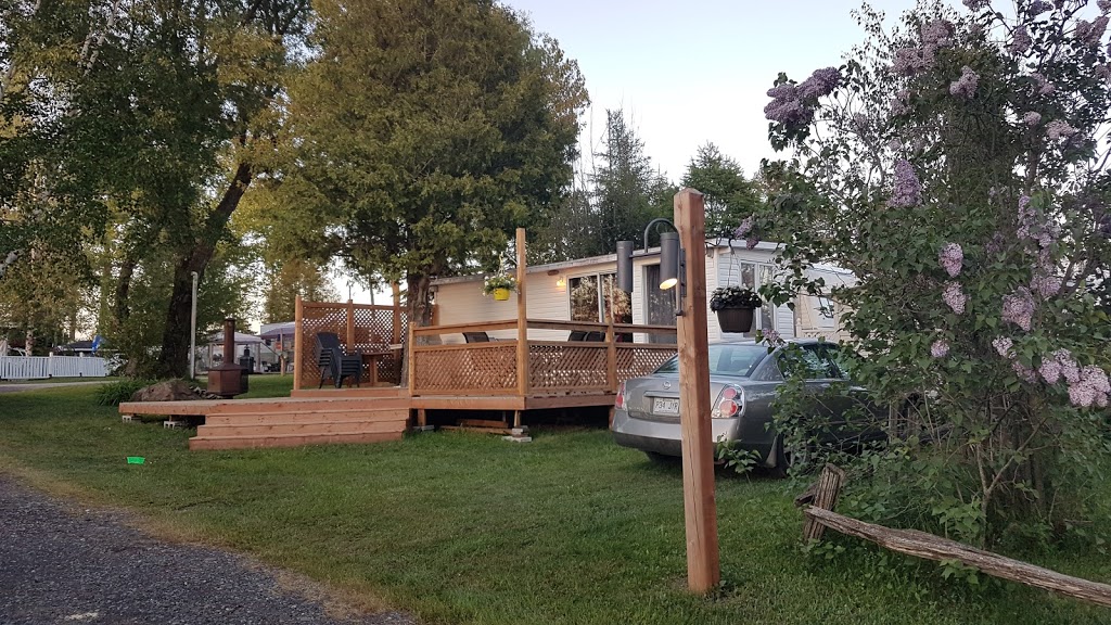 Camping Le Ruisseau Bleu | 1635 Rue des Érables, Saint-Lambert-de-Lauzon, QC G0S 2W0, Canada | Phone: (418) 889-9100