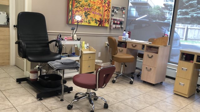 Nursing Soles | 2127 90 Ave SW Unit 102, Calgary, AB T2V 0X6, Canada | Phone: (403) 470-9247