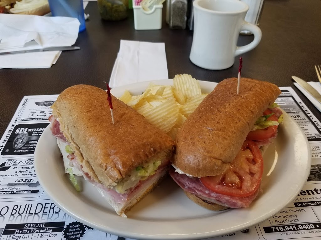 Cozy Corner | 690 E Main St, Springville, NY 14141, USA | Phone: (716) 592-9545