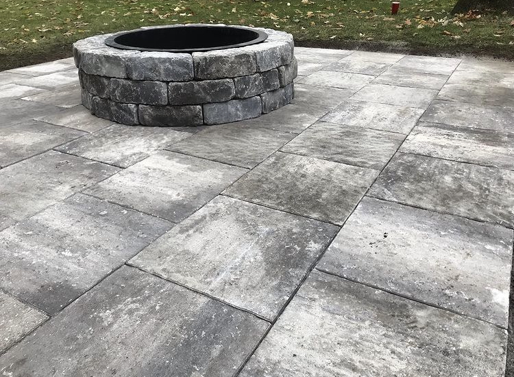 Interlocks Toronto | 5 Equestrian Ct, North York, ON M2H 3M9, Canada | Phone: (437) 370-5050