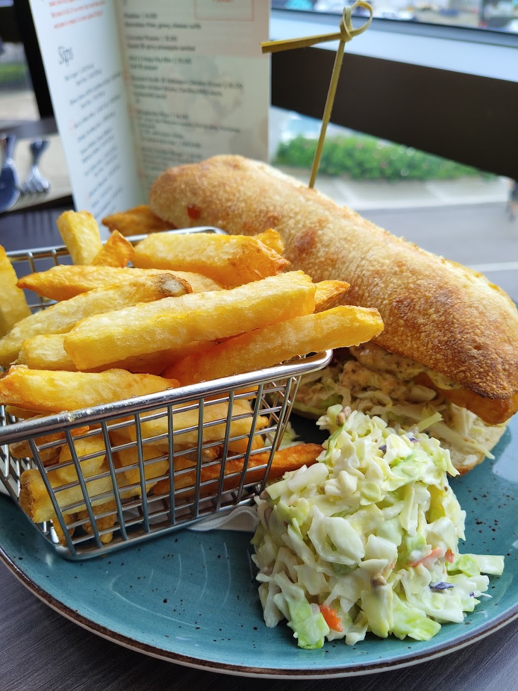R + D Kitchen by White Spot | 4567 Lougheed Hwy., Burnaby, BC V5C 3Z6, Canada | Phone: (604) 416-4604