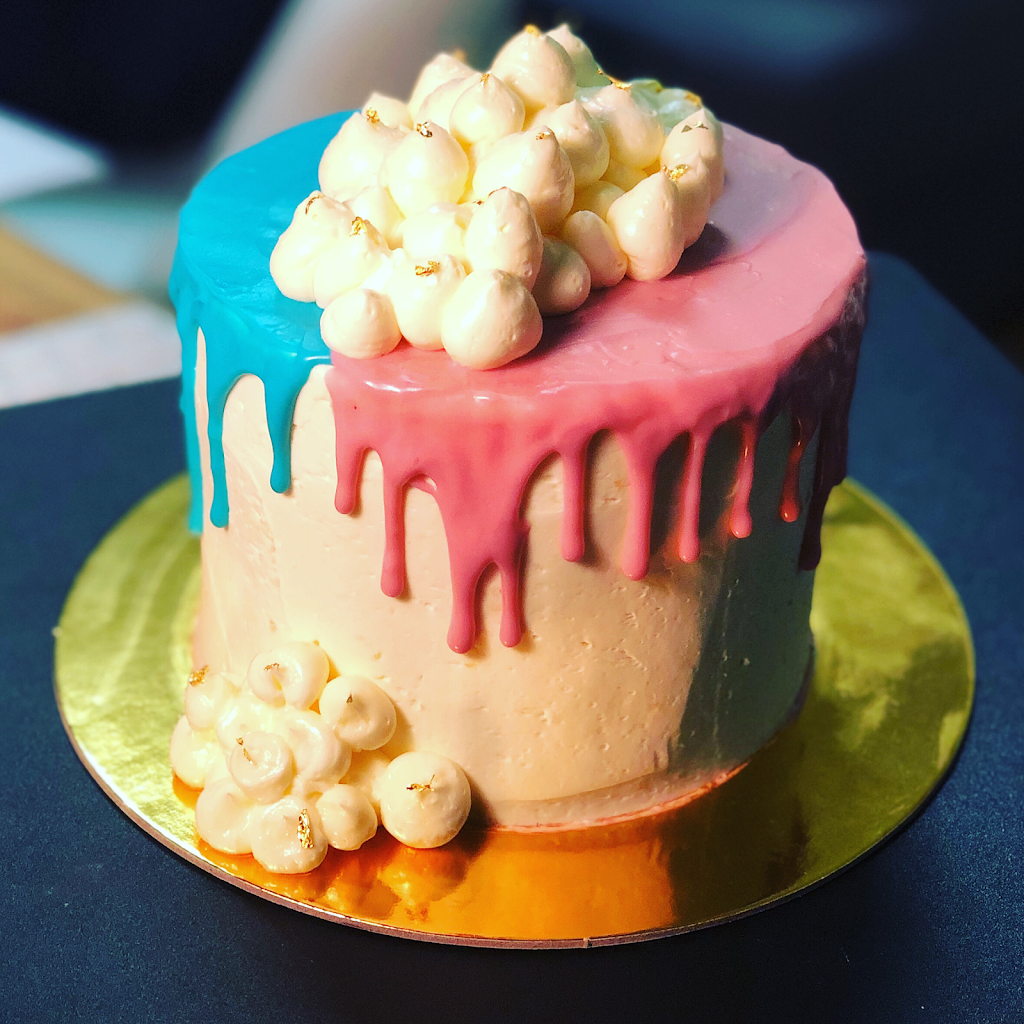 Sweet Dreams Cake Boutique | 1507 Powell St #150, Vancouver, BC V5L 5C3, Canada | Phone: (250) 842-8153