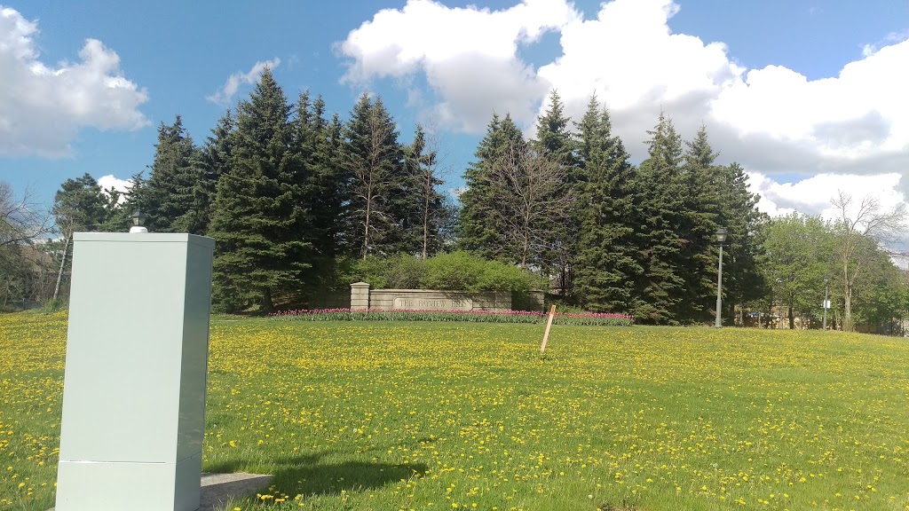 Bayview Parkette | Richmond Hill, ON L4B 2G7, Canada