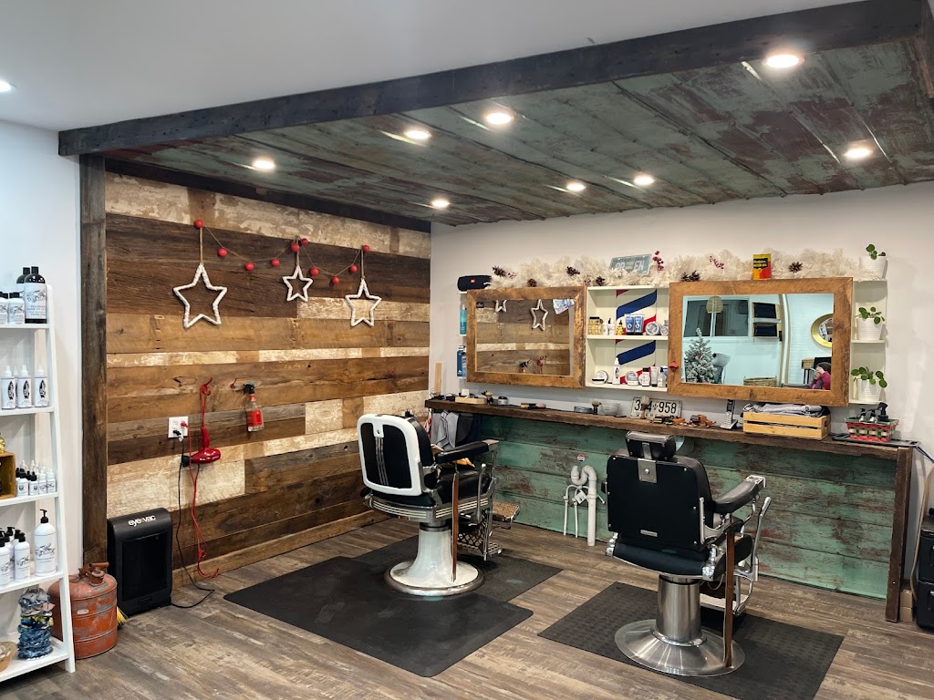 Le Blanco - Salon Fines Lames & Barbershop | 524 Rue Labelle, Mont-Tremblant, QC J8E 3H2, Canada | Phone: (819) 425-7277