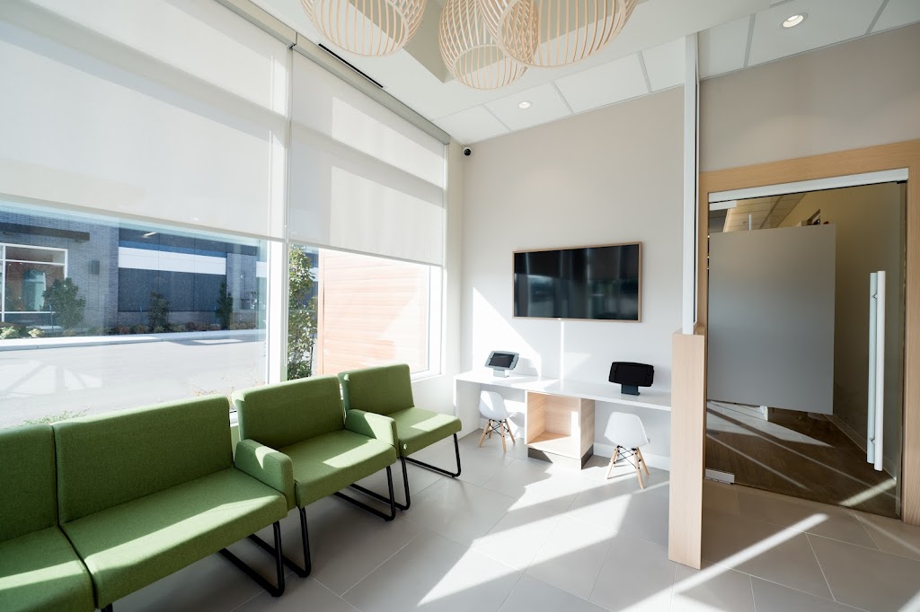 Newbury Dental | Dentist Edmonton | 8315 Chappelle Way SW, Edmonton, AB T6W 4S1, Canada | Phone: (780) 760-3033