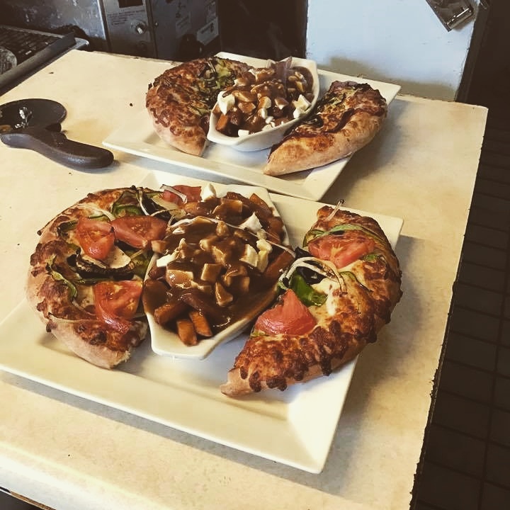 Bono pizzeria restaurant | 152 Boulevard Bégin, Sainte-Claire, QC G0R 2V0, Canada | Phone: (418) 883-2258