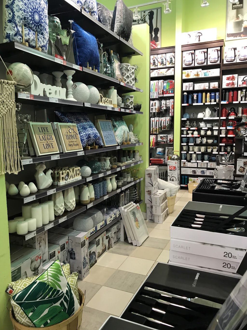 Stokes | 3333 Rue du Carrefour, Québec, QC G1C 5R9, Canada | Phone: (418) 661-8841