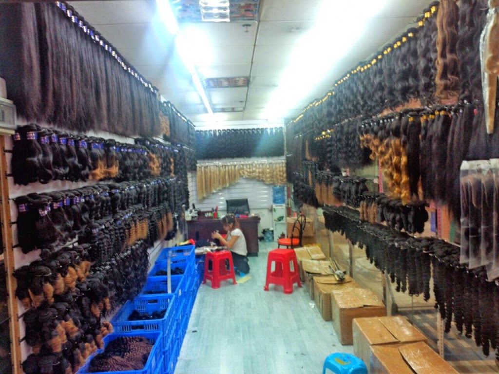 Hair and Wigs Company Inc | 719 Danforth Ave, Toronto, ON M4J 1L2, Canada | Phone: (416) 694-5553