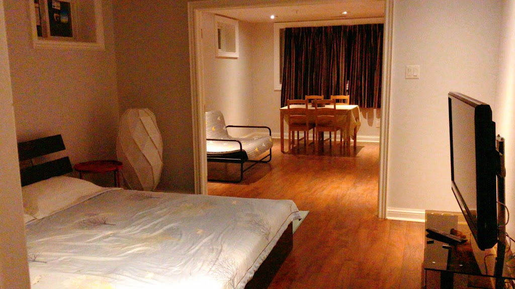 Eglinton Homestay | 51 Fairleigh Crescent, Toronto, ON M6C 3S1, Canada | Phone: (647) 468-2846