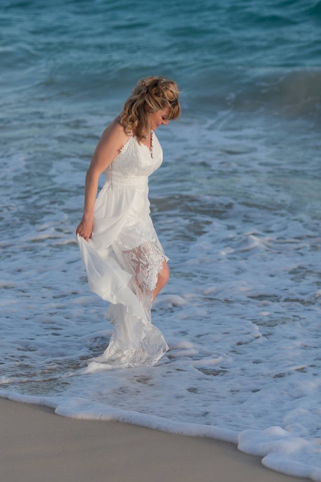 COBOURG Lasting Memories Bridal & Evening Wear | Evening Appointments Available, 158 Hibernia St, Cobourg, ON K9A 3J8, Canada | Phone: (905) 373-1312