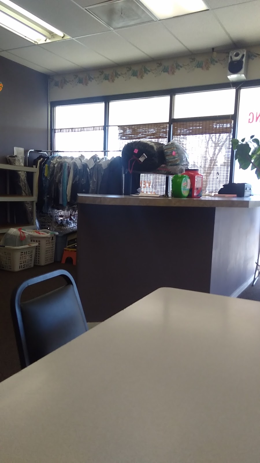 Brights Laundry & Dry Cleaning | 3212 Northwest Ave B, Bellingham, WA 98225, USA | Phone: (360) 676-1415
