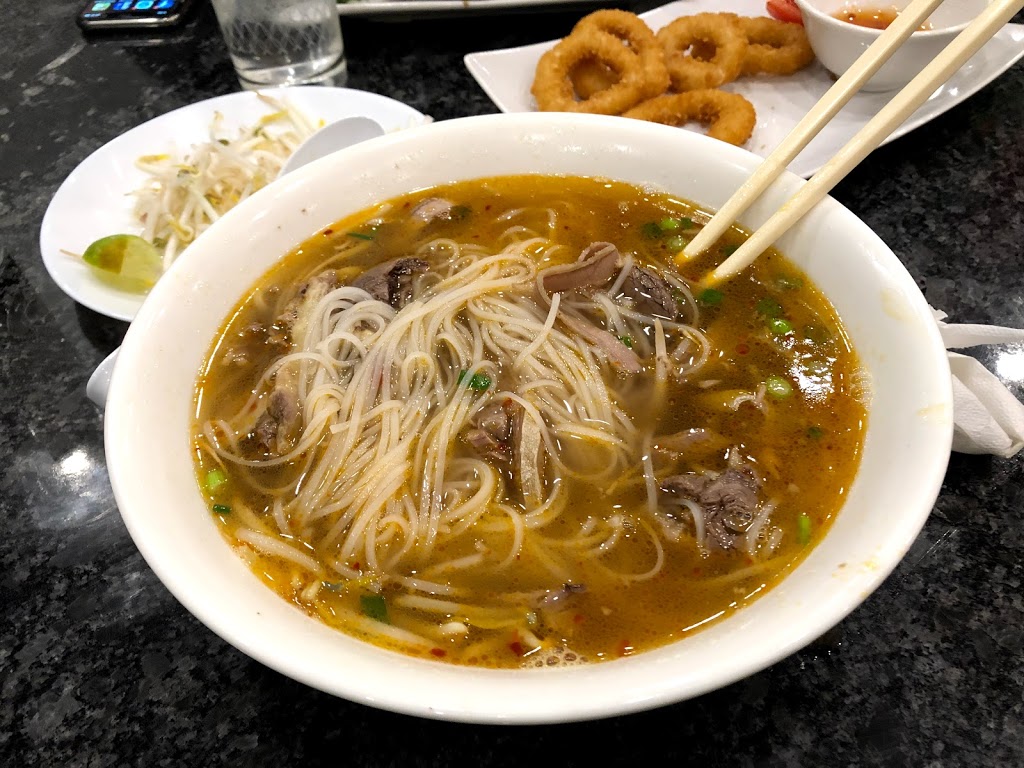 Love Pho | 652 Parsons Rd SW, Edmonton, AB T6X 1N4, Canada | Phone: (780) 807-8107