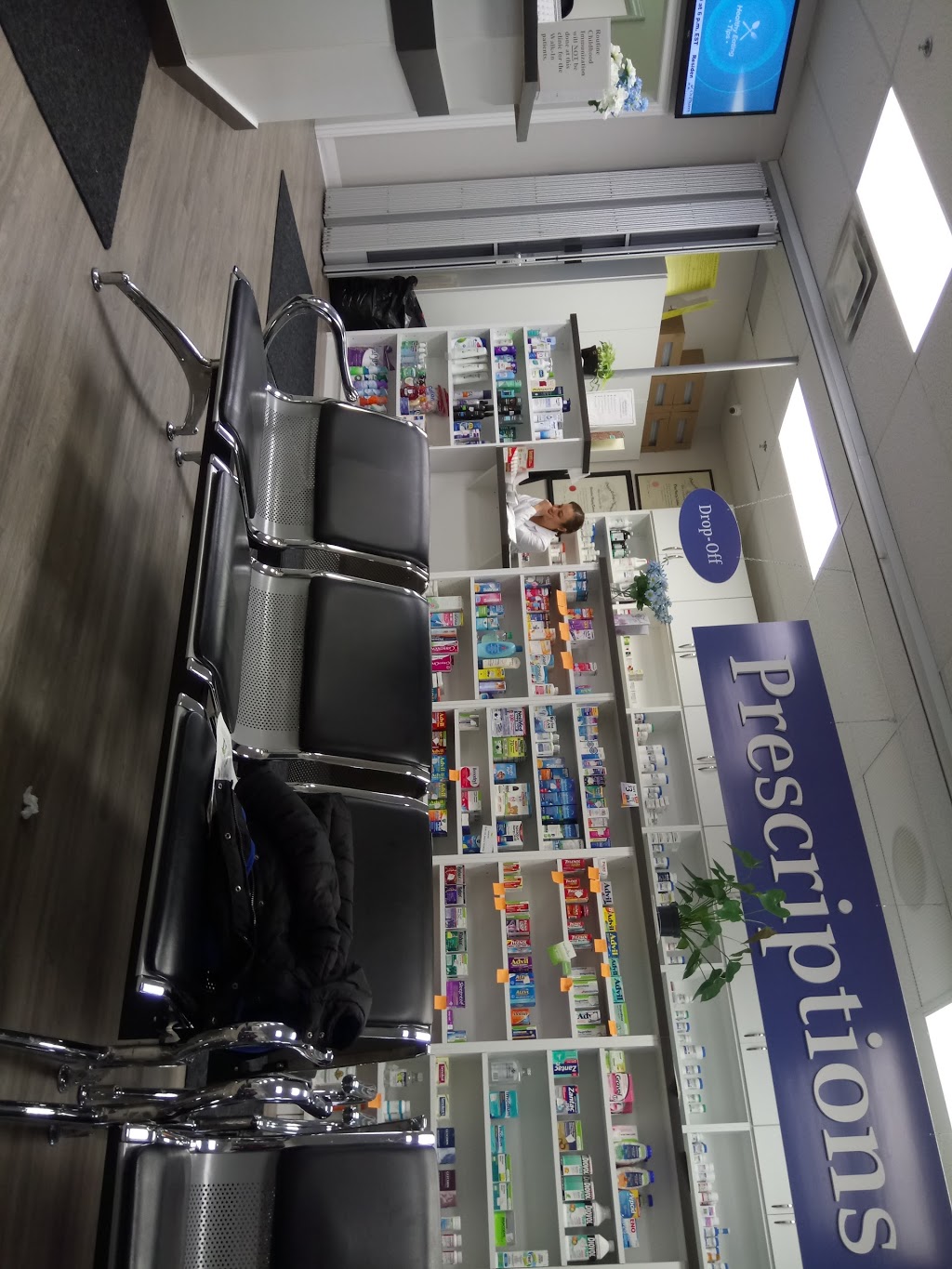 Dream Crest Pharmacy | 1010 Dream Crest Rd, Mississauga, ON L5V 3A4, Canada | Phone: (905) 813-5666