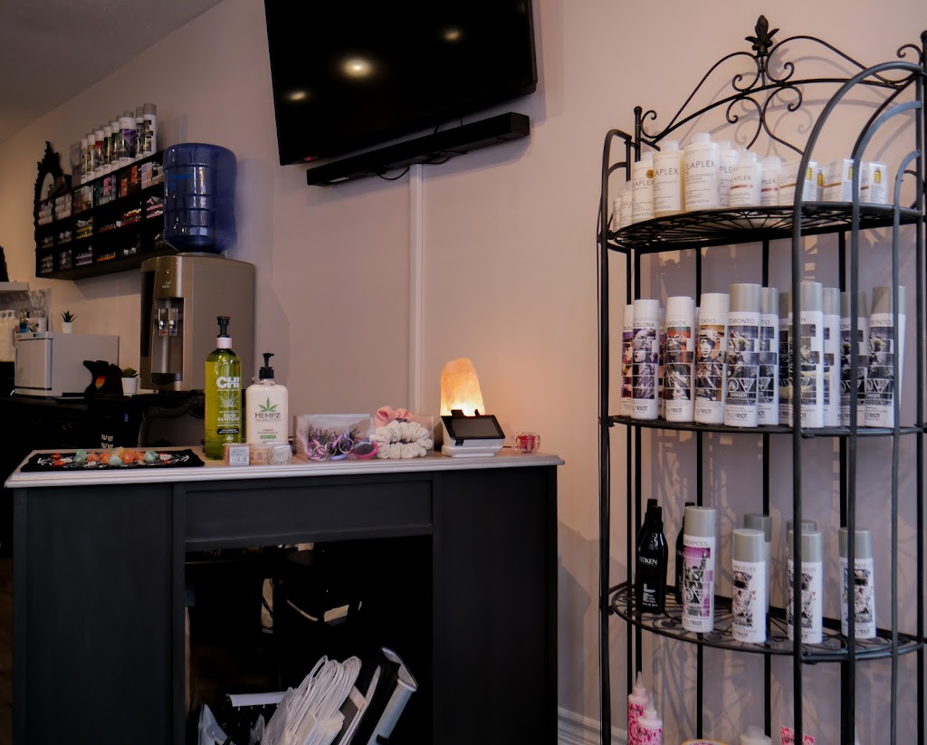 Black Rose Beauty Lounge | 23 Paris St, Alliston, ON L9R 1J3, Canada | Phone: (905) 965-5764