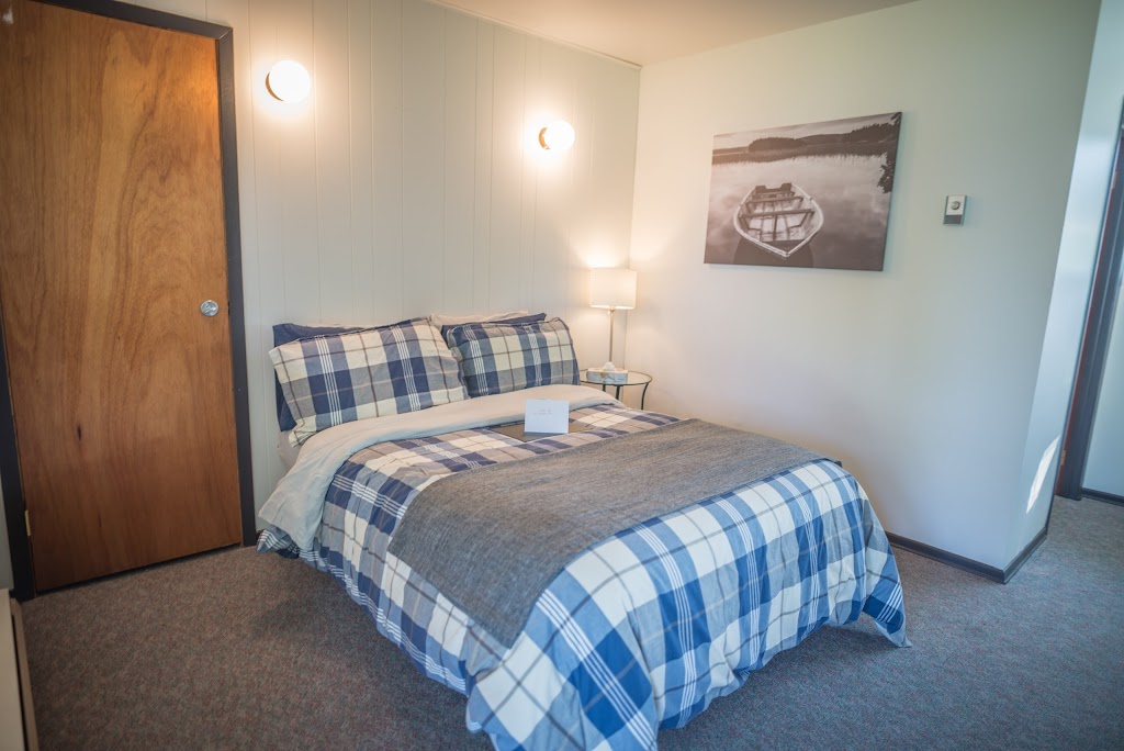 Gull Harbour Marina and Lighthouse Inn | MB-8, Manitoba R0C 2R0, Canada | Phone: (204) 279-2180