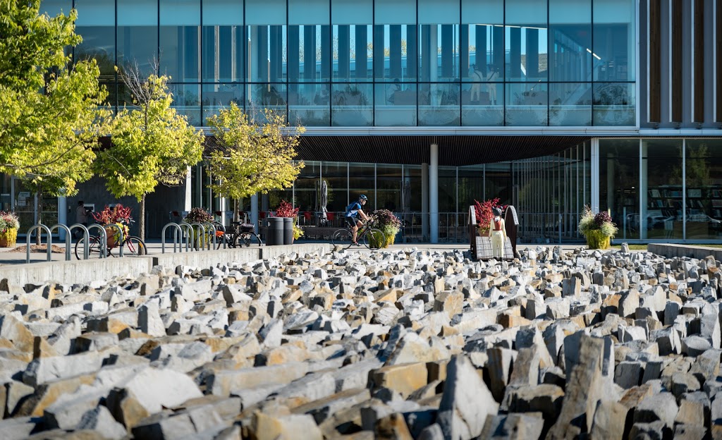 Raymond-Lévesque Library | 7025 Boulevard Cousineau, Saint-Hubert, QC J3Y 0H1, Canada | Phone: (450) 463-7180