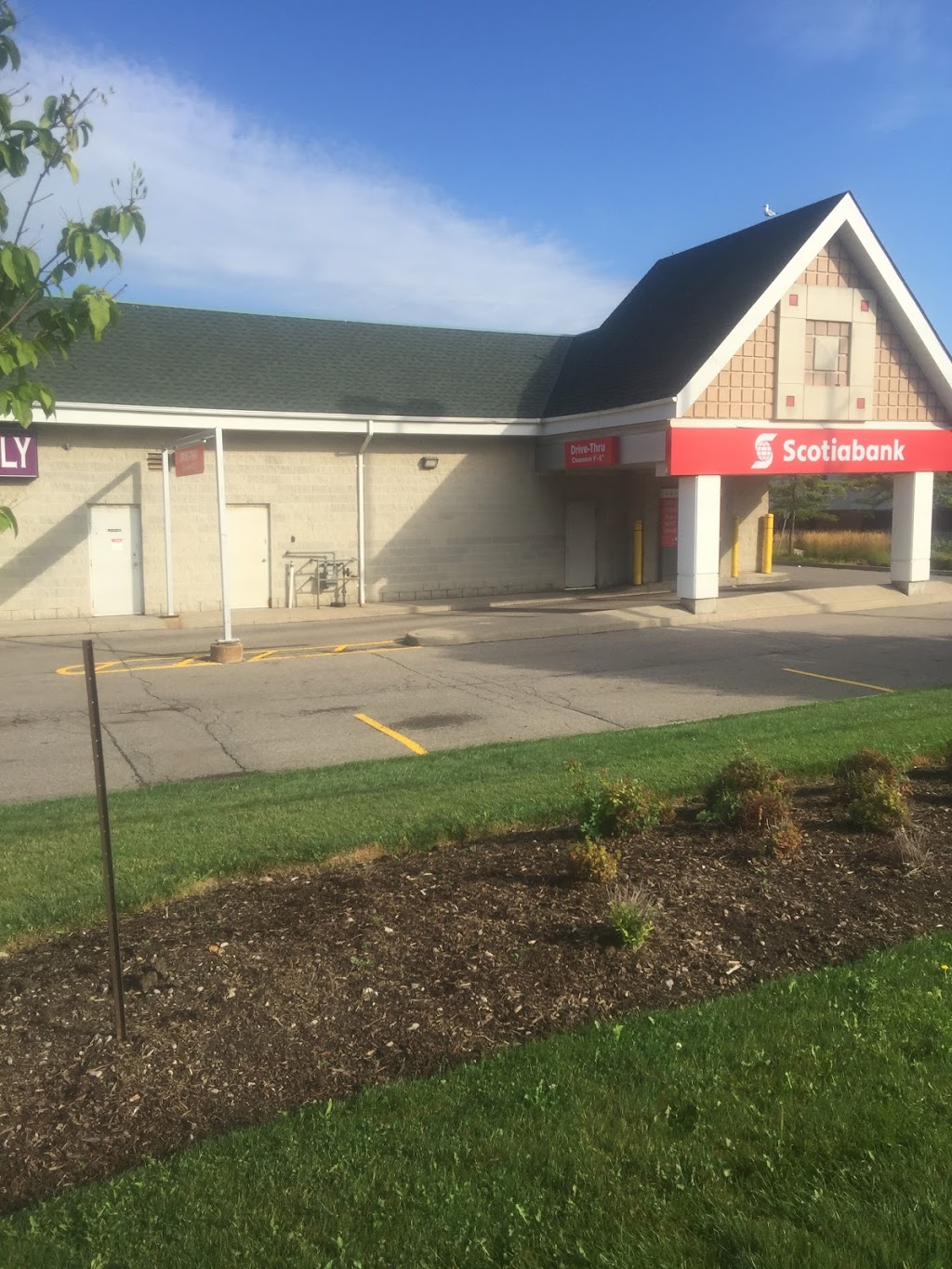 Scotiabank | 47 Mountainash Rd, Brampton, ON L6R 1W4, Canada | Phone: (905) 790-7171