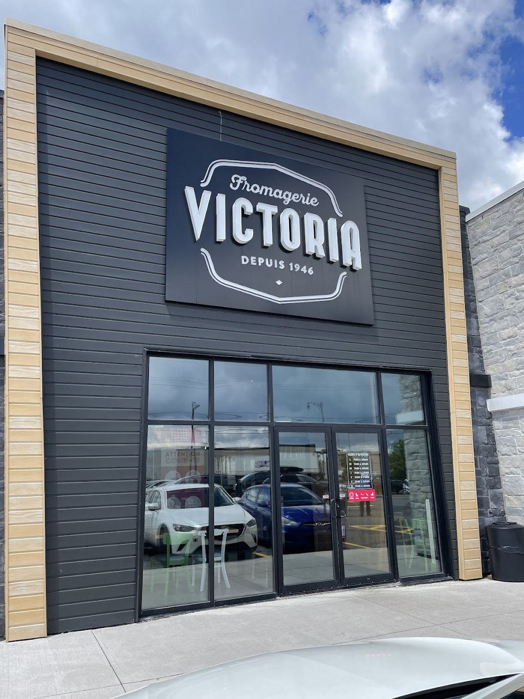 Fromagerie Victoria | 138 Bd Laurier, Laurier-Station, QC G0S 1N0, Canada | Phone: (418) 835-6980