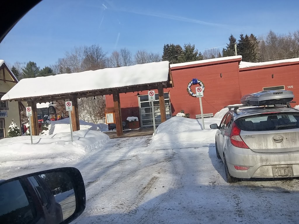 Gare de Piedmont | 146 Chem. de la Gare, Piedmont, QC J0R 1K0, Canada | Phone: (450) 229-6637