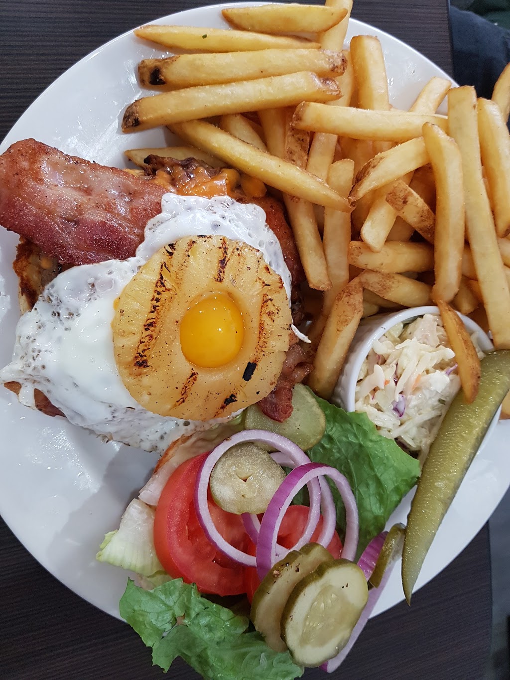 Maggies Diner | 360 Lakeshore Rd W, Mississauga, ON L5H 1H3, Canada | Phone: (905) 278-4405