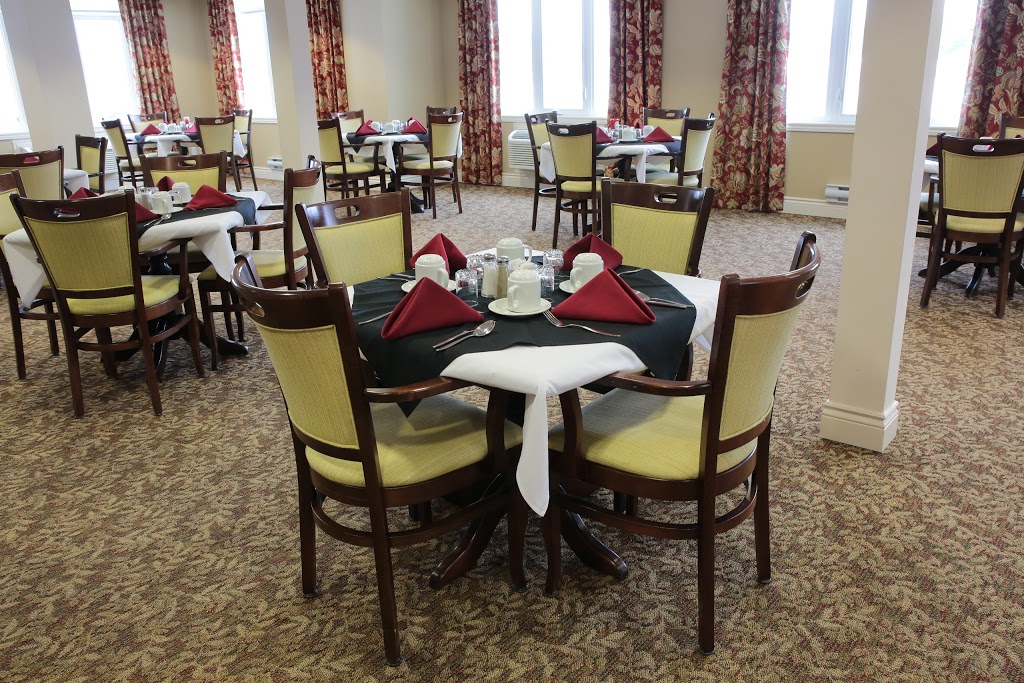 Harvest Crossing Retirement Community | 15 Harvest Ave, Tillsonburg, ON N4G 0E2, Canada | Phone: (519) 688-0448