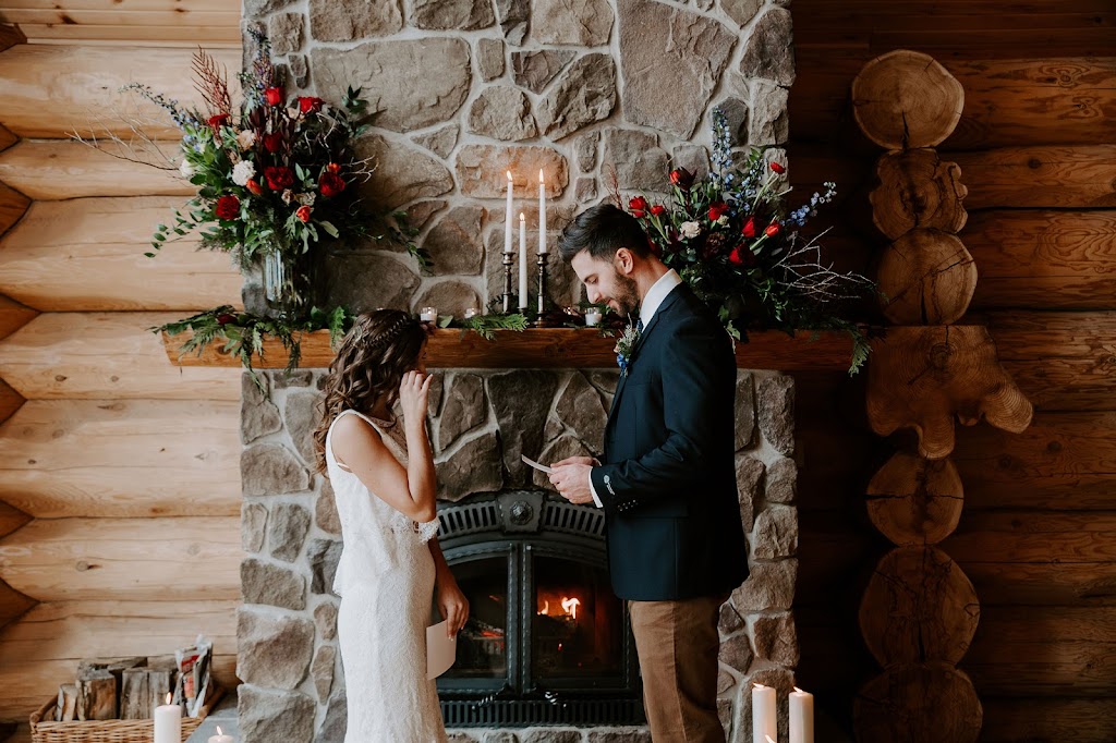 Refined Wild Intimate Weddings & Events | Beaumont Dr, Bracebridge, ON P1L 1X2, Canada | Phone: (705) 645-0264