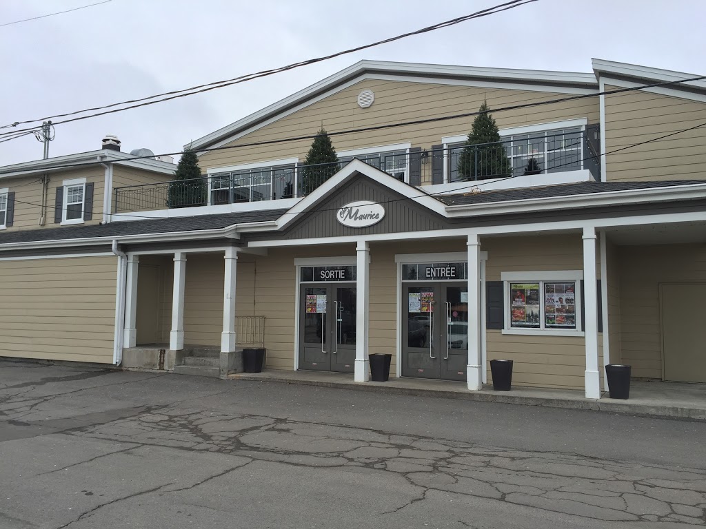 Bar Chez Maurice | 1897 Chemin Ste Angélique, Saint-Lazare, QC J7T 2Y2, Canada | Phone: (450) 455-3544