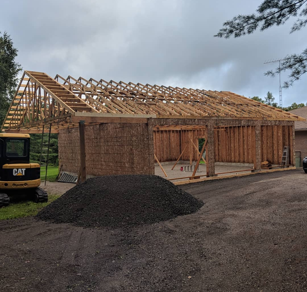 Pique Homes | 9 Pine Ln, Barrie, ON L4M 4Y8, Canada | Phone: (705) 999-8258