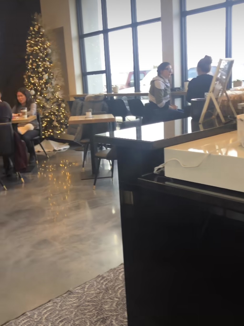 Cafe Noir | 3440 Fairway Plaza Rd S, Lethbridge, AB T1K 6Z3, Canada | Phone: (403) 894-9660