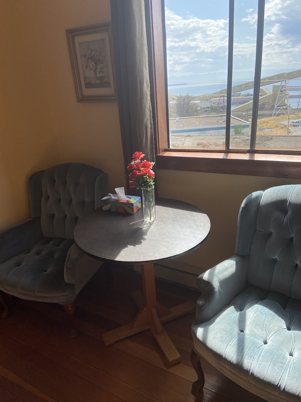 Rodmay Hotel | 6251 Yew St, Powell River, BC V8A 4J9, Canada | Phone: (604) 483-7715