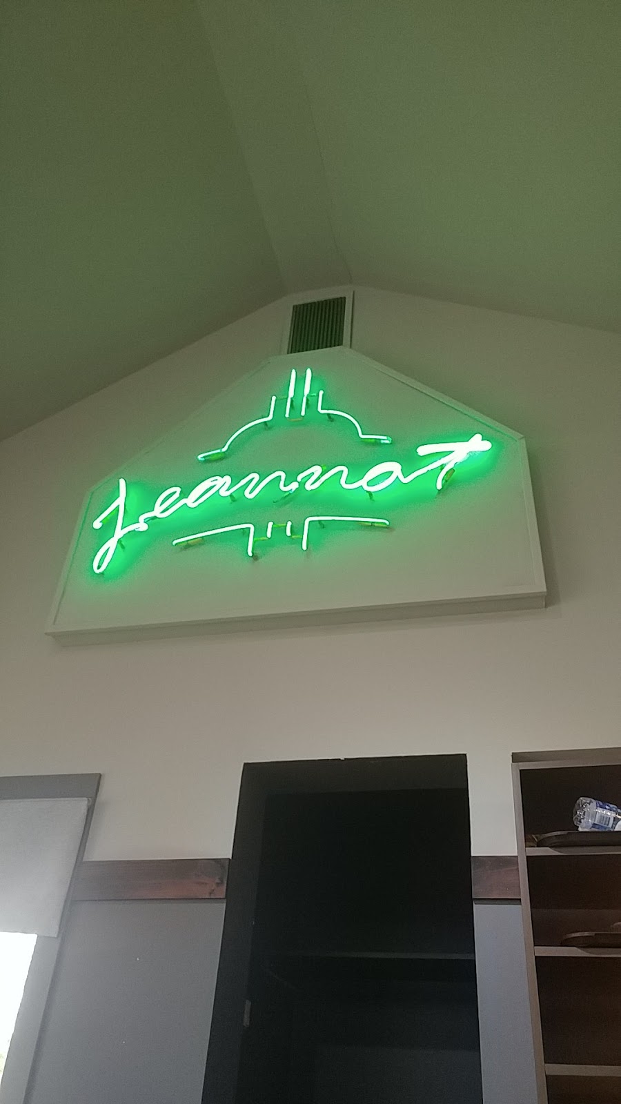 Restaurant Jeannot (Shawinigan) | 3023 Avenue Beaudry Leman, Shawinigan, QC G9N 3H9, Canada | Phone: (819) 539-4752