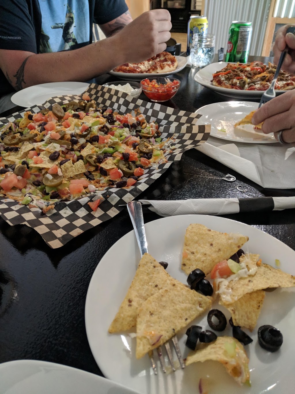 Carmanah Pizza | 39 King George St, Lake Cowichan, BC V0R 2G0, Canada | Phone: (250) 932-7776