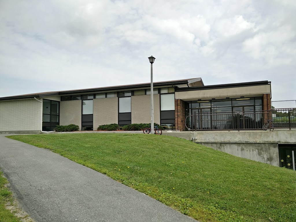 Glen Cairn Community Centre | 190 Morrena Rd, Kanata, ON K2L 1E1, Canada | Phone: (613) 836-4527