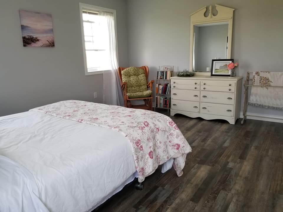Red Sands at the Cove Cottage | 7014 PE-19, Canoe Cove, PE C0A 1H7, Canada | Phone: (902) 393-6644
