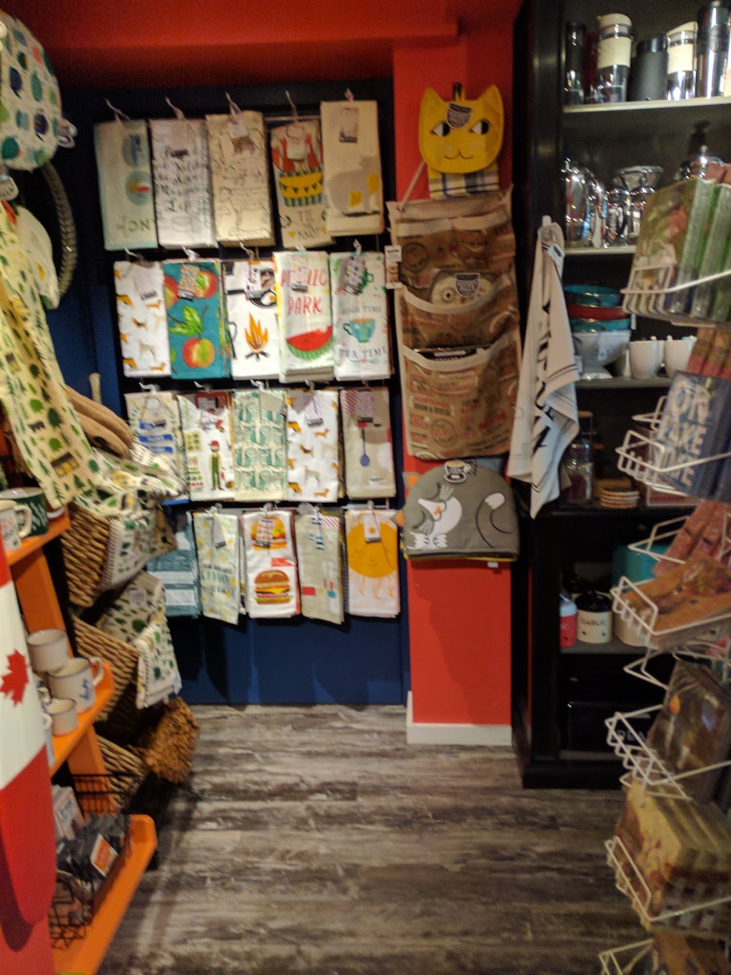 Up River Trading Co | 106 Bobcaygeon Rd, Minden, ON K0M 2A1, Canada | Phone: (705) 286-1015