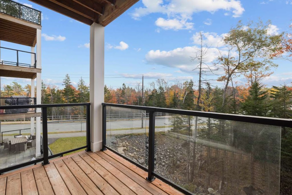 The Madison | 24 Farringdon Wy, Bedford, NS B4B 1K8, Canada | Phone: (902) 701-5531