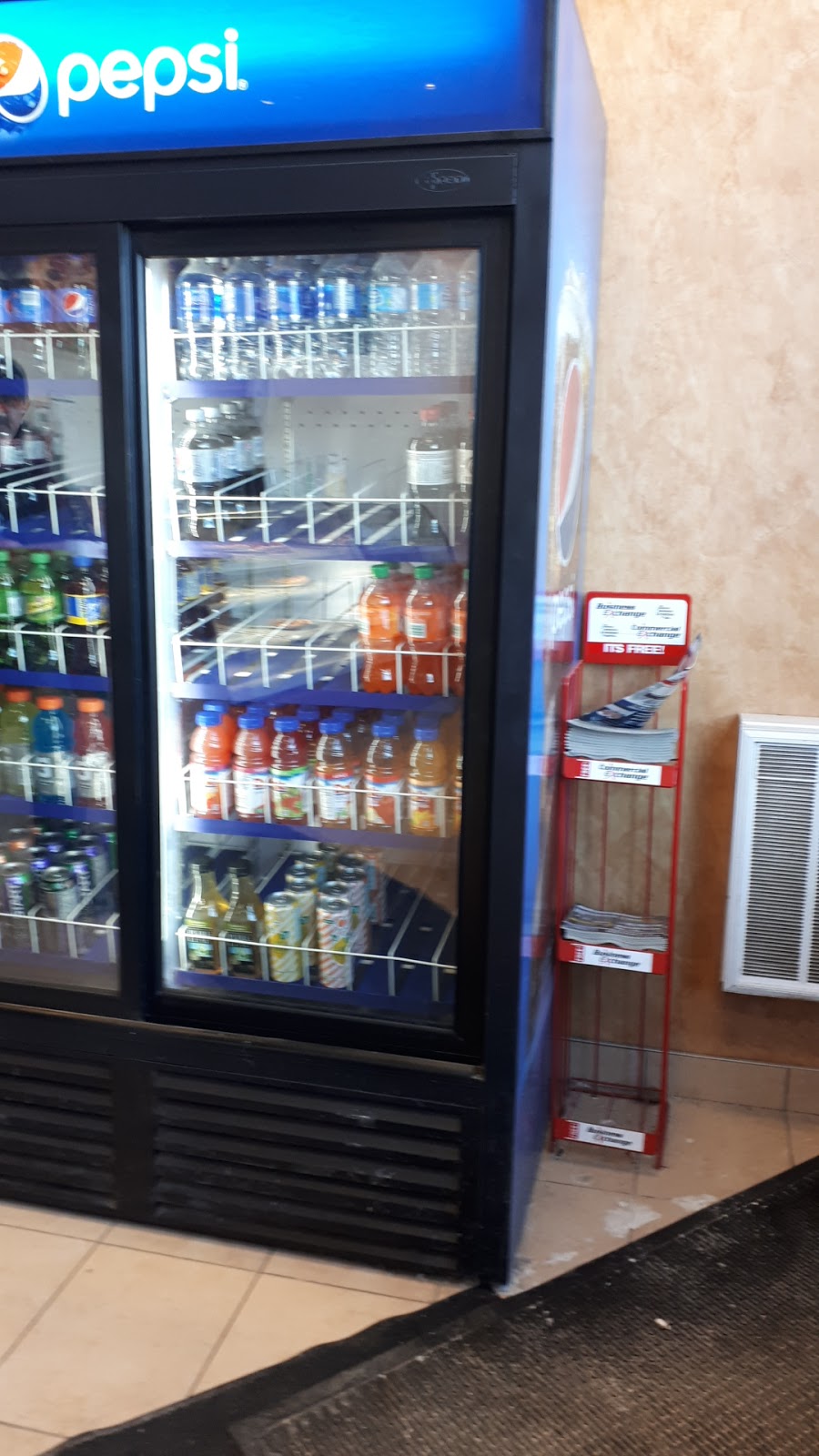 Pizzaville | 559 Essa Rd Unit 2D, Barrie, ON L4N 6A9, Canada | Phone: (705) 739-1600