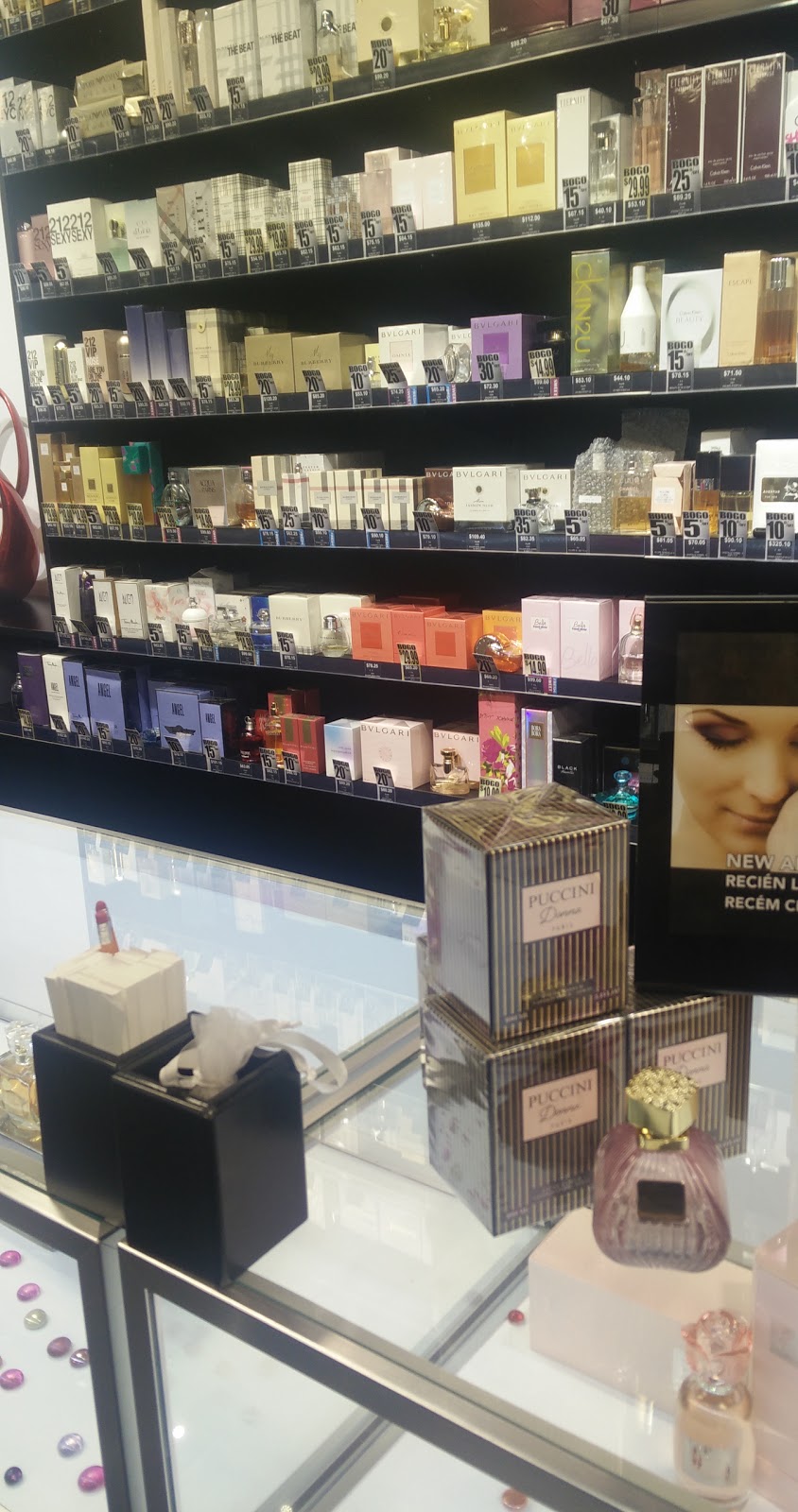 Perfumes 4U | 8555 Campeau Dr Suite 985, Ottawa, ON K2T 0K5, Canada | Phone: (613) 836-6767