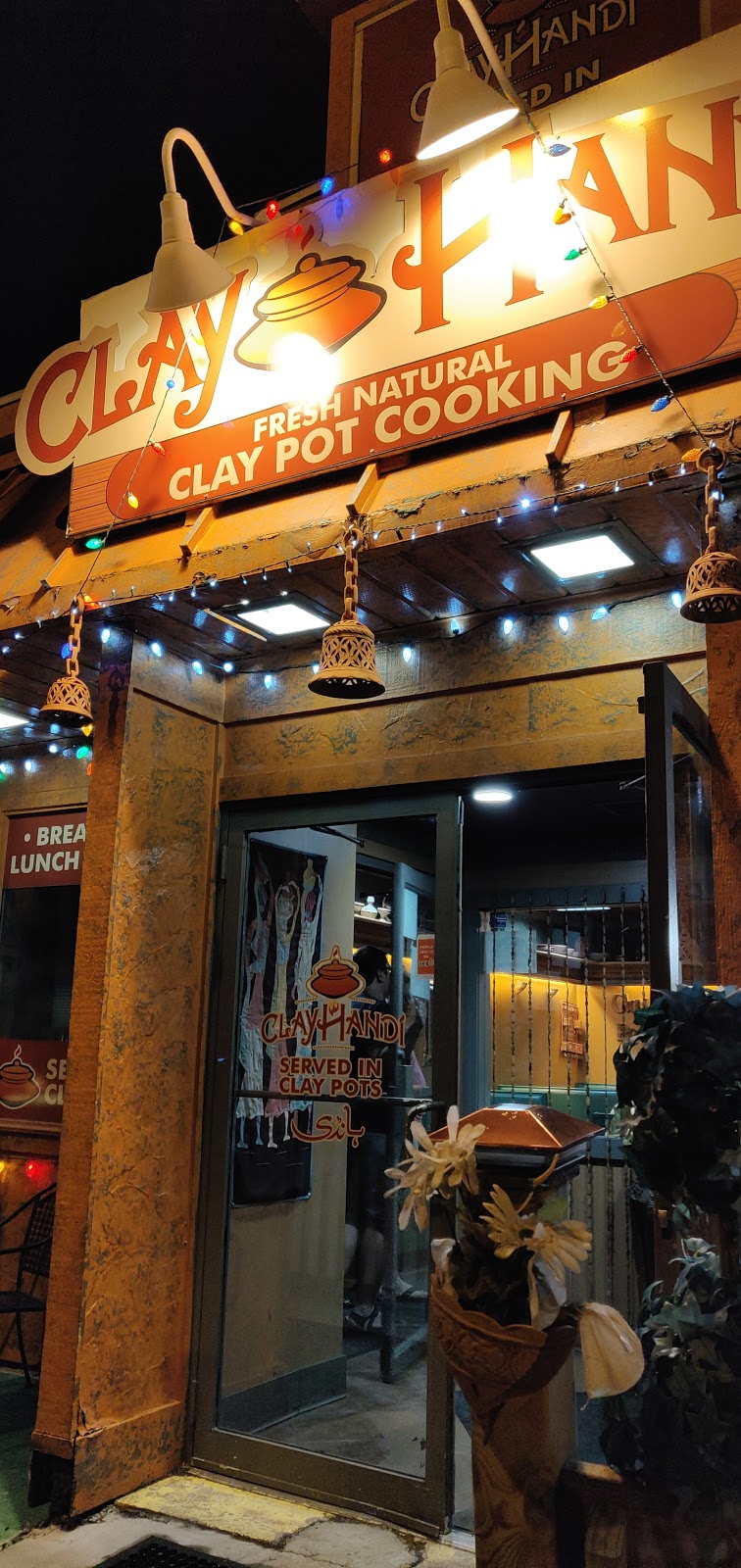 Clay Handi Restaurant | 3054 Delaware Ave, Buffalo, NY 14217, USA | Phone: (716) 877-7797
