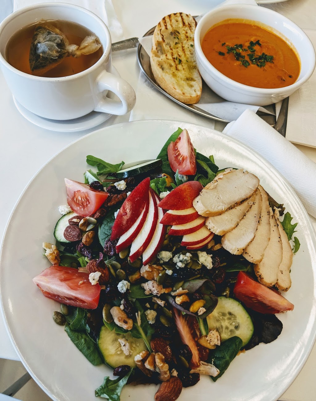 Organic 3 Cafe | 4446 Main St, Buffalo, NY 14226, USA | Phone: (716) 204-0031